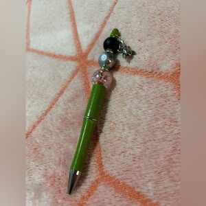 ✨New✨ Hand Beaded Lady Bug Pen 🐞